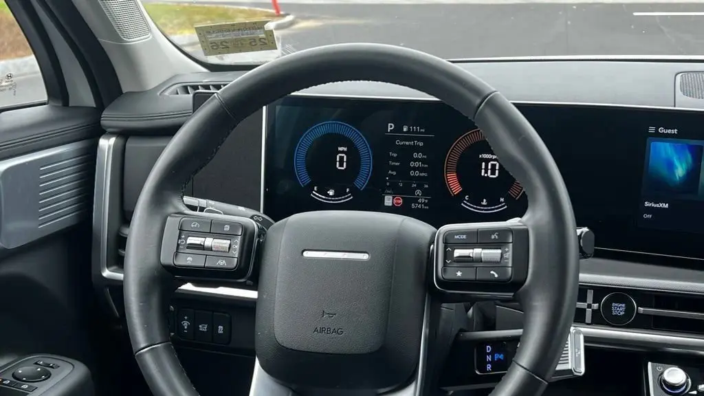 2025 Hyundai SANTA FE SE