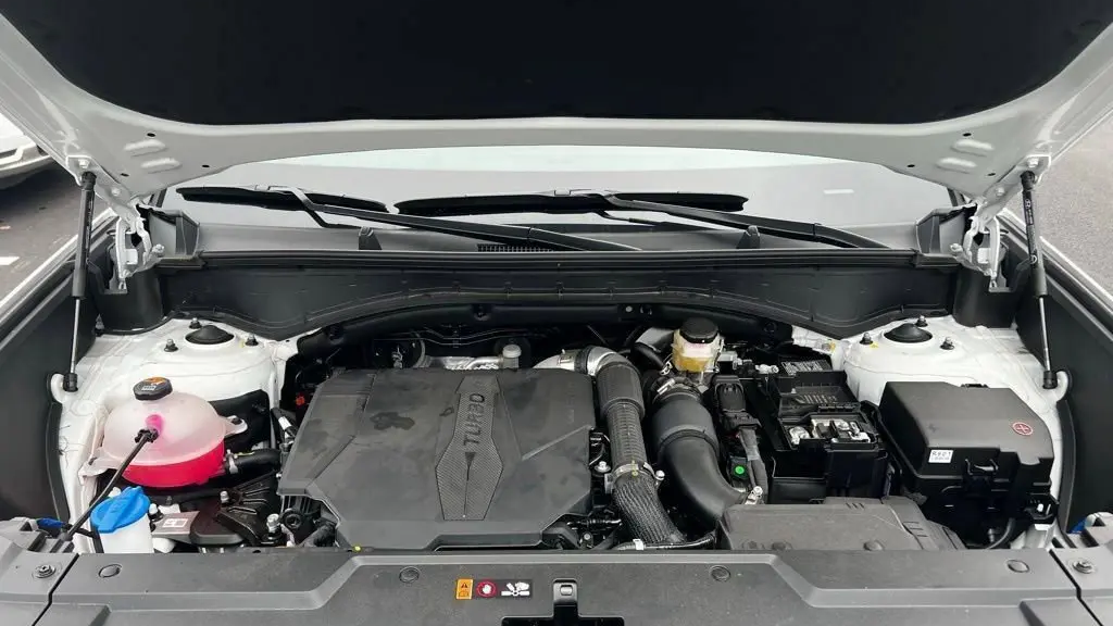 2025 Hyundai SANTA FE SE