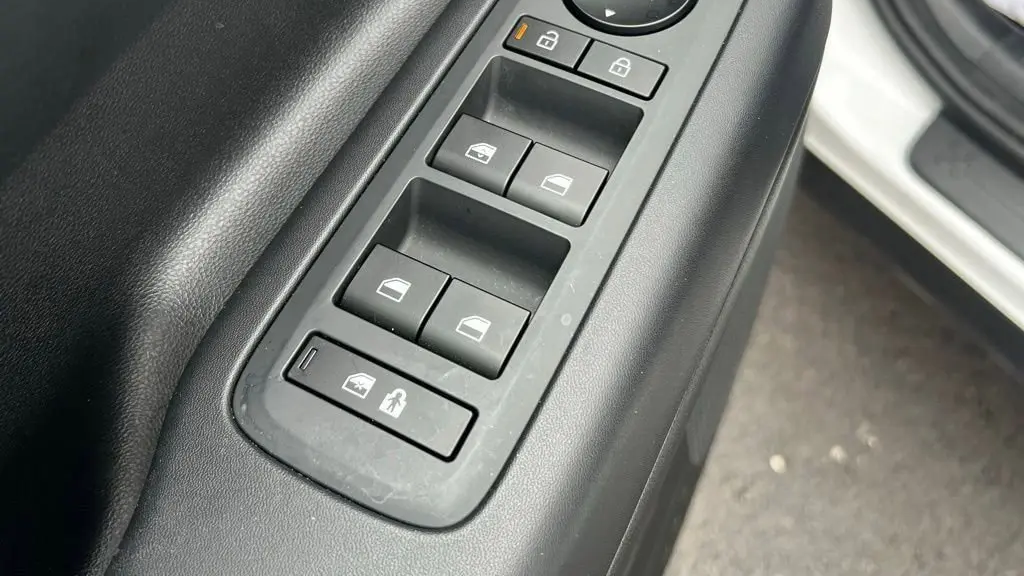 2025 Hyundai SANTA FE SE