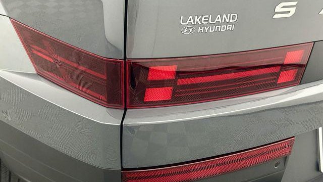 2025 Hyundai SANTA FE SE