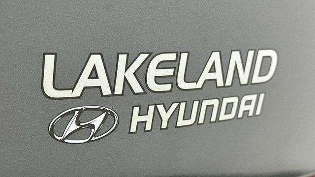 2025 Hyundai SANTA FE SE