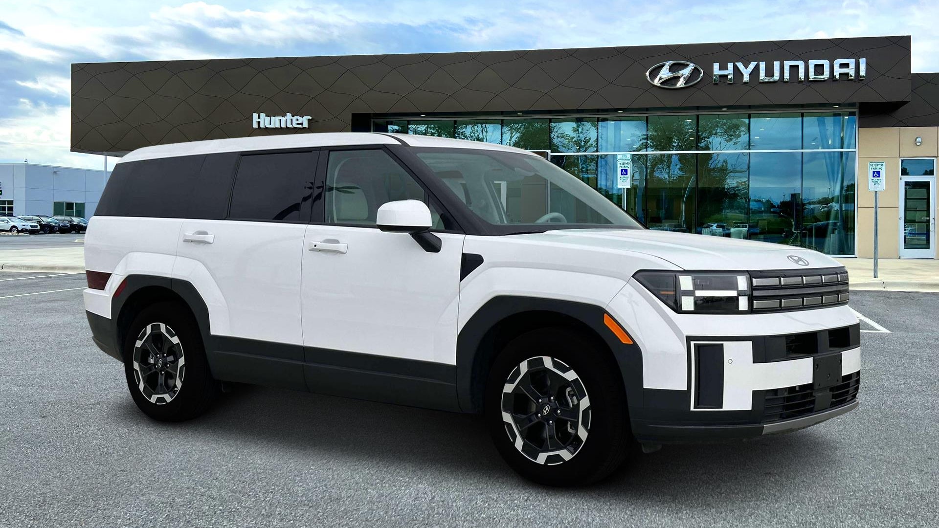 2025 Hyundai SANTA FE SE