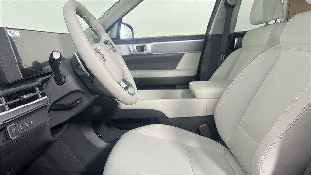 2025 Hyundai SANTA FE SE