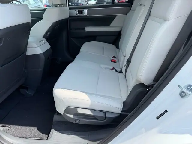 2027 Hyundai Santa Fe - $33,999
