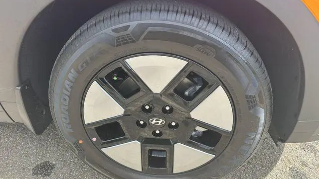 2025 Hyundai SANTA FE Hybrid SEL