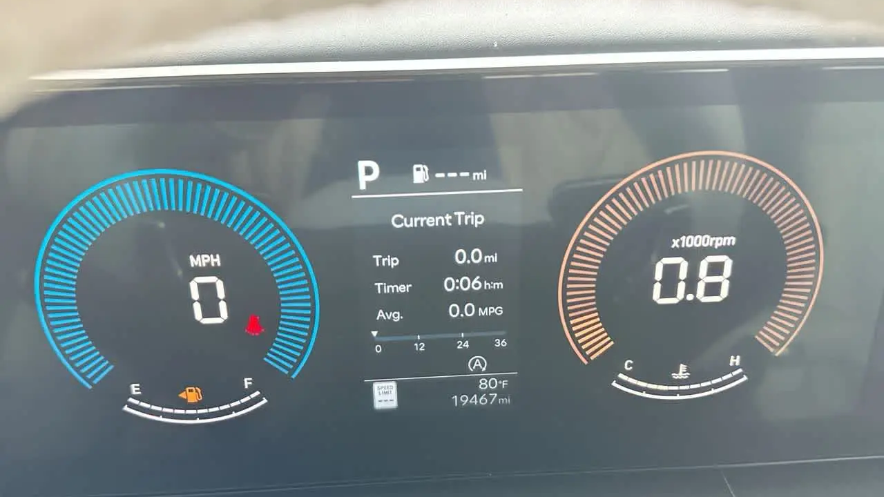 2025 Hyundai SANTA FE SEL