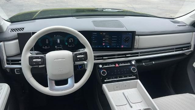 2025 Hyundai SANTA FE SEL
