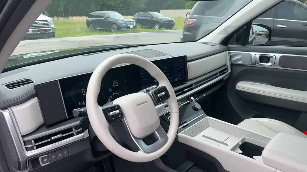 2025 Hyundai SANTA FE SEL