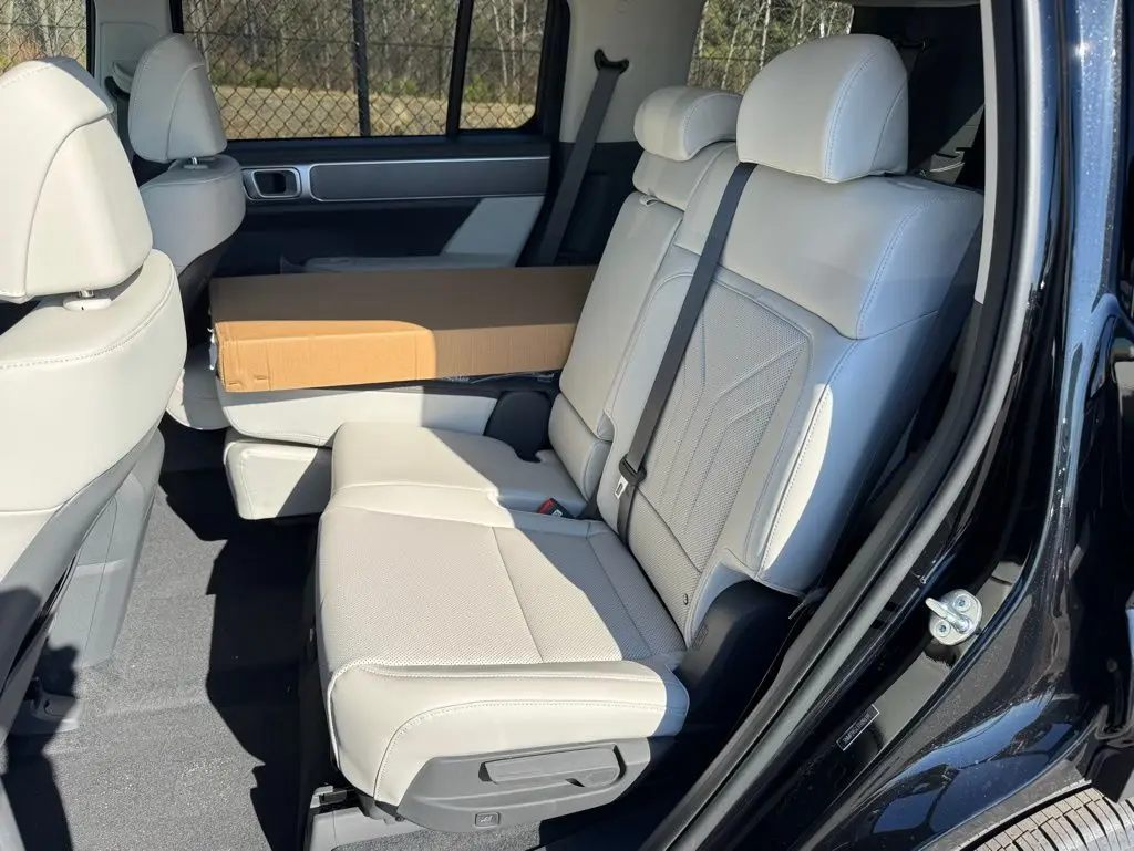 2026 Hyundai Santa Fe - $37,622