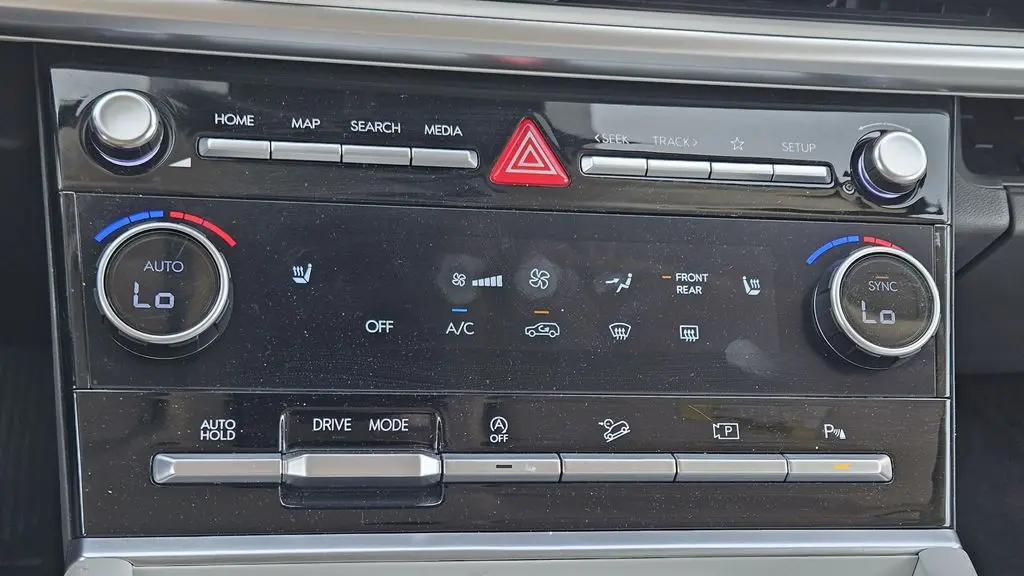 2025 Hyundai SANTA FE SEL