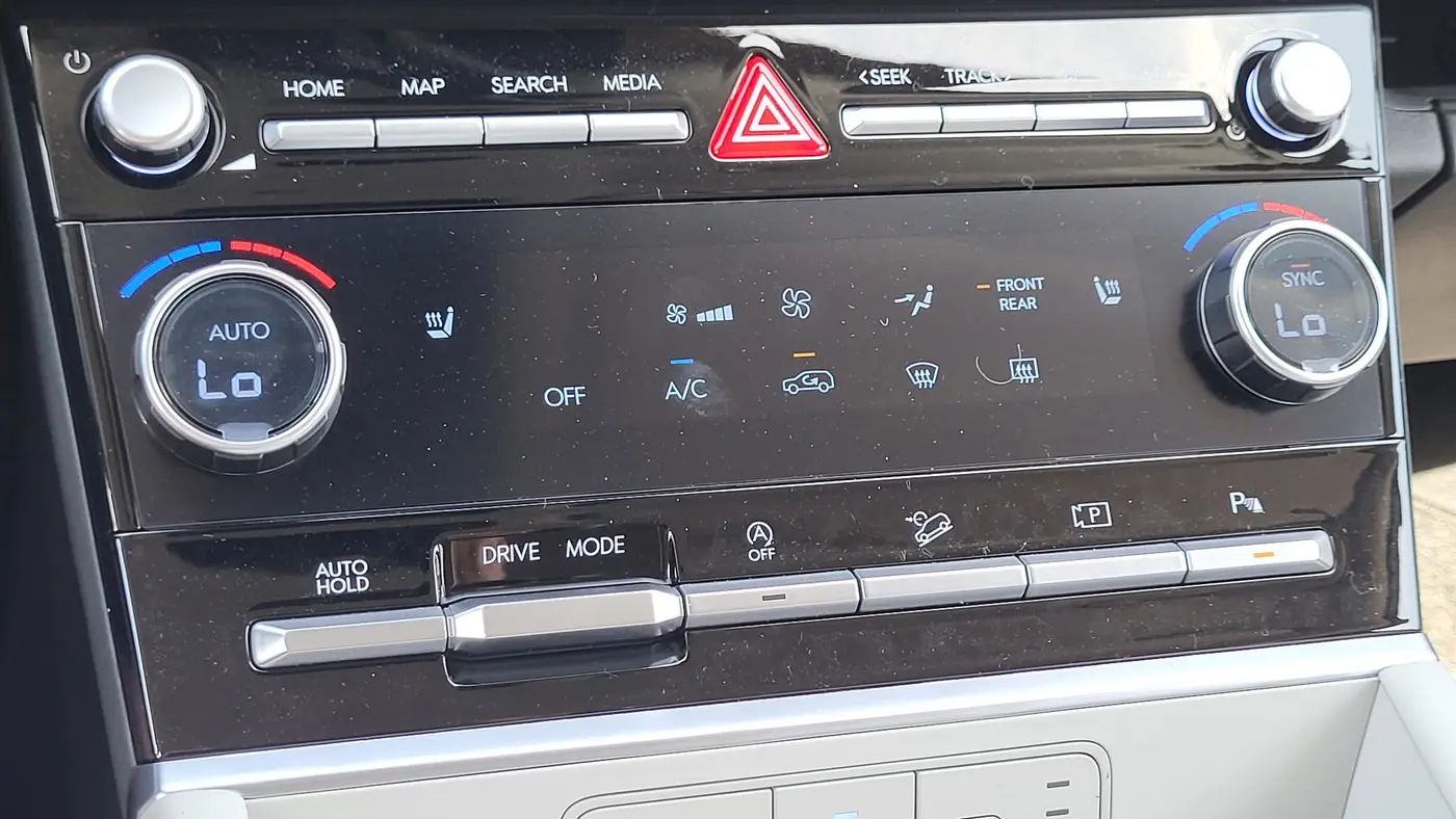 2026 Hyundai SANTA FE SEL