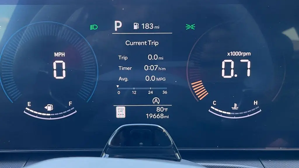 2025 Hyundai SANTA FE SEL