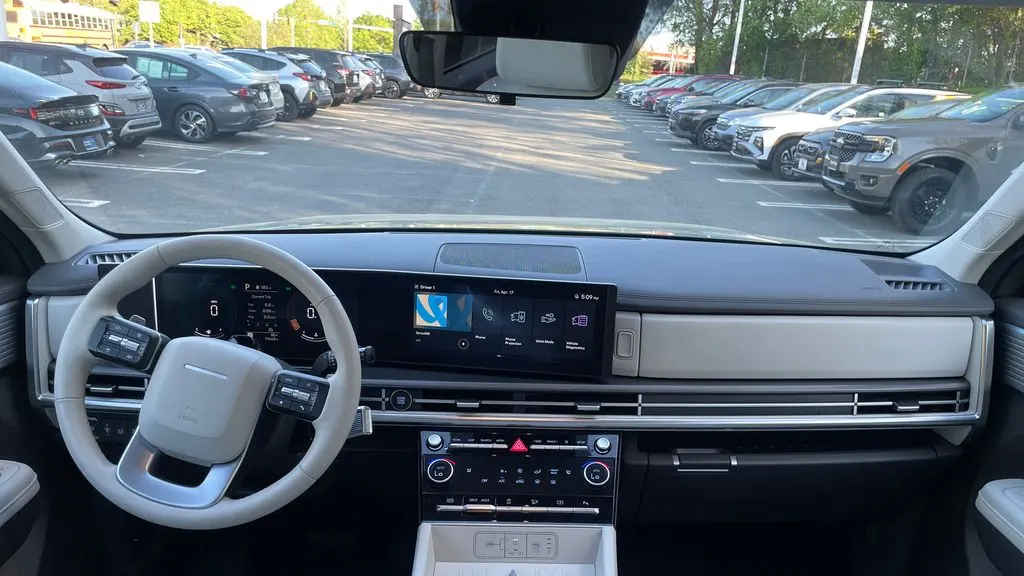 2025 Hyundai SANTA FE SEL