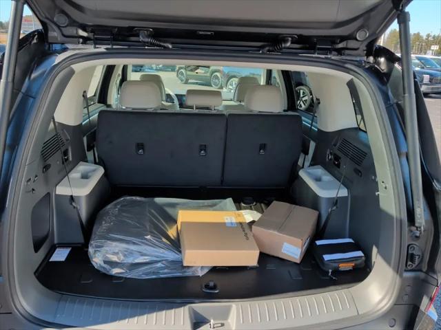 2026 Hyundai Santa Fe - $32,499