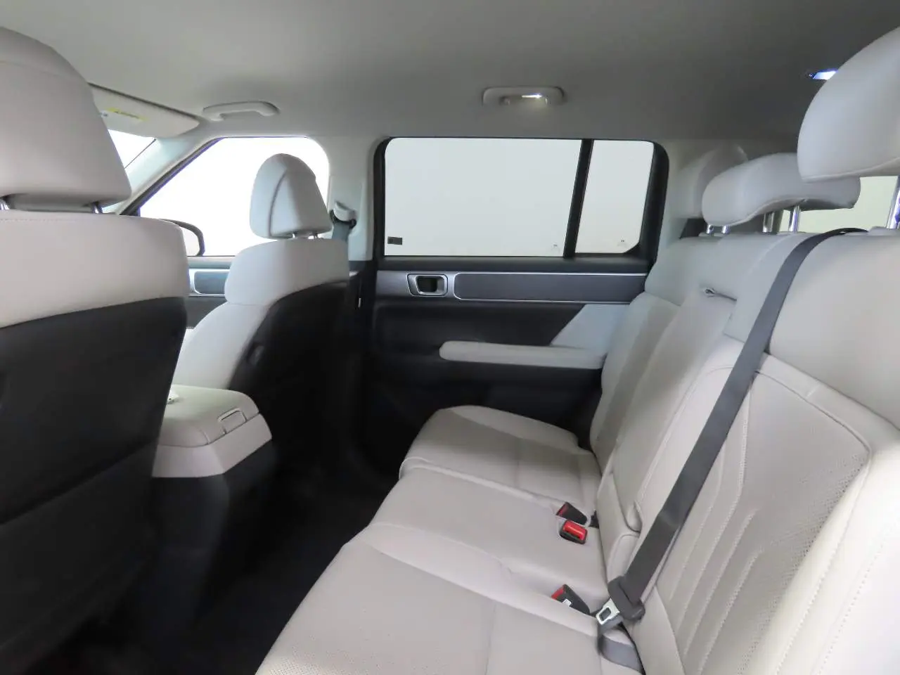 2025 Hyundai Santa Fe - $30,990