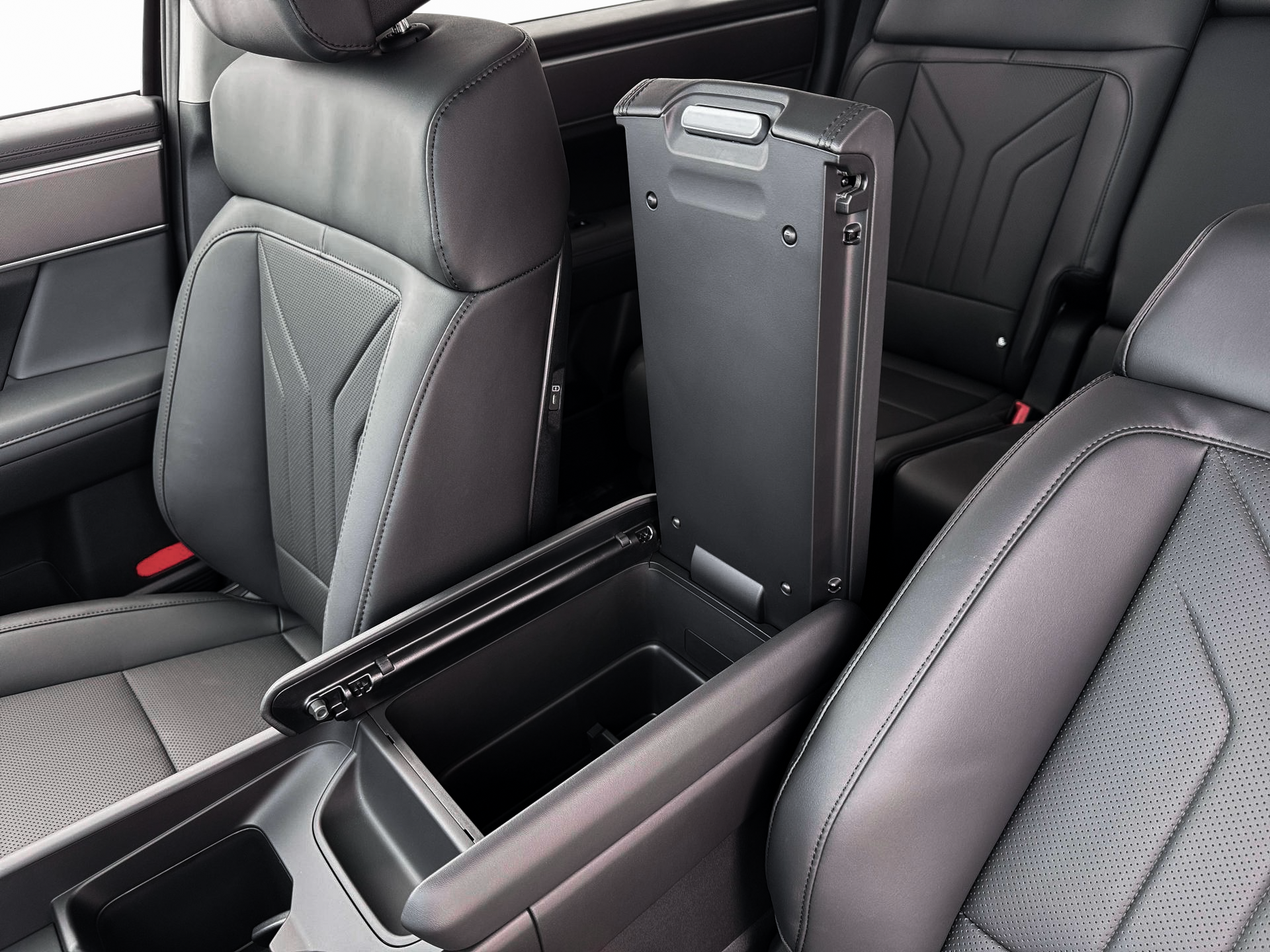 2026 Hyundai Santa Fe - $40,986