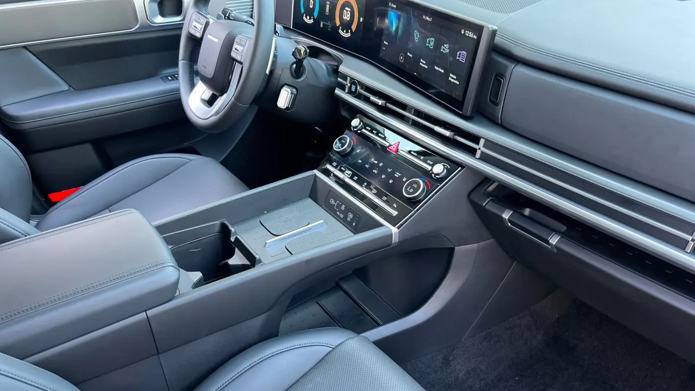 2025 Hyundai SANTA FE SEL