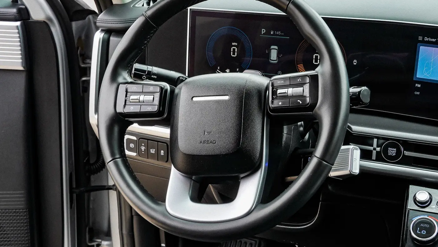 2025 Hyundai SANTA FE SEL