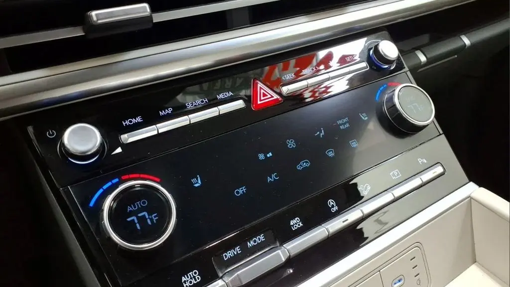 2025 Hyundai SANTA FE SEL