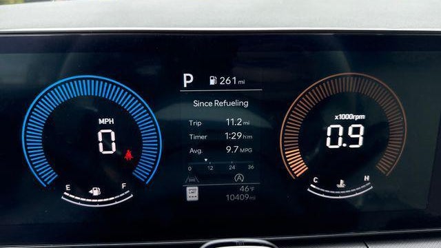 2025 Hyundai SANTA FE SEL