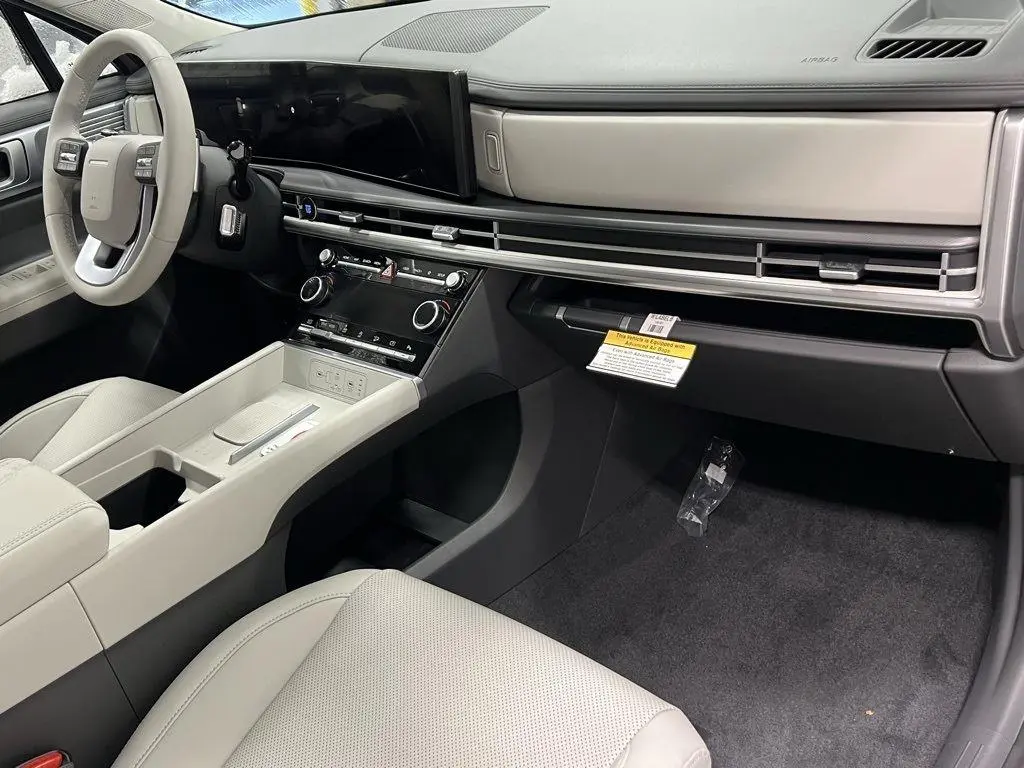 2025 Hyundai Santa Fe - $33,544