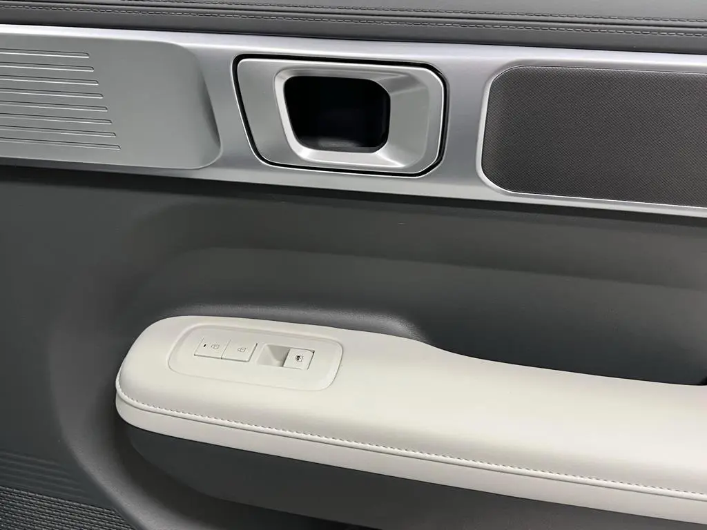 2025 Hyundai Santa Fe - $33,544