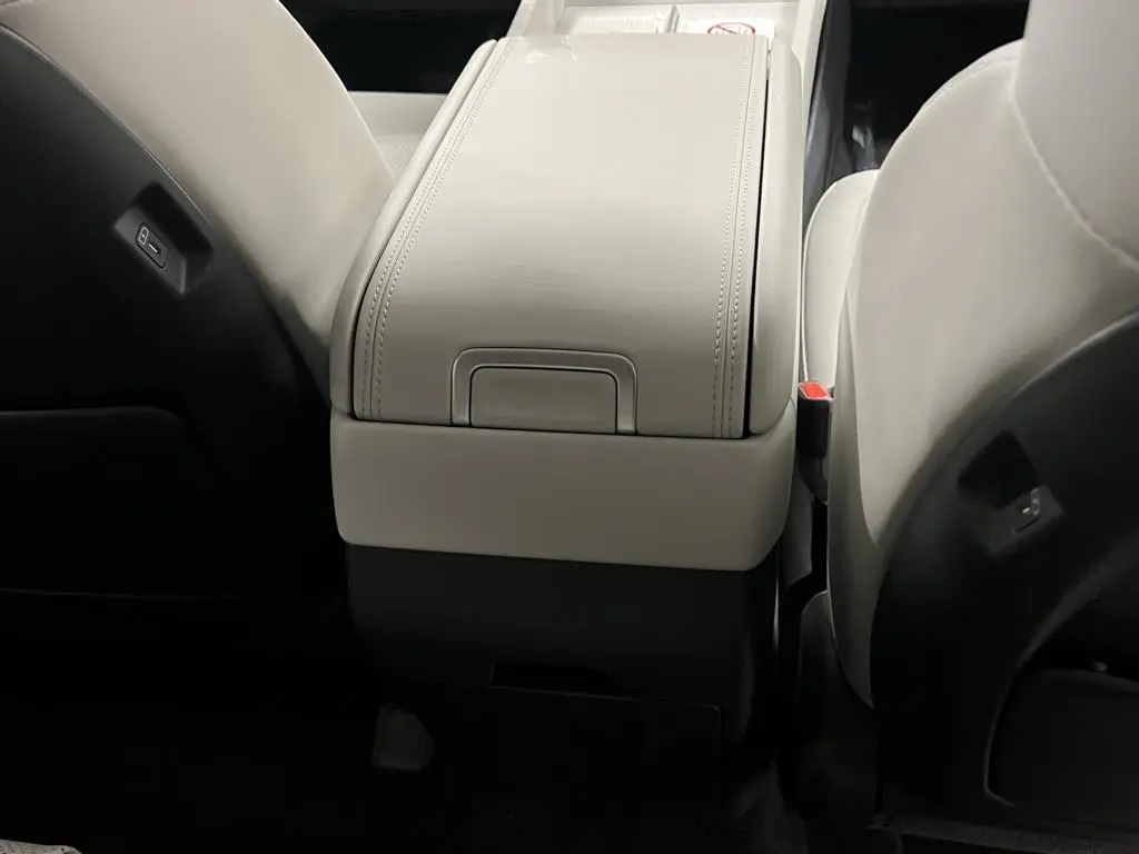2025 Hyundai Santa Fe - $33,544