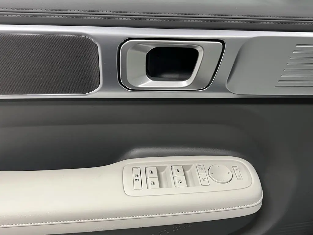 2025 Hyundai Santa Fe - $33,544