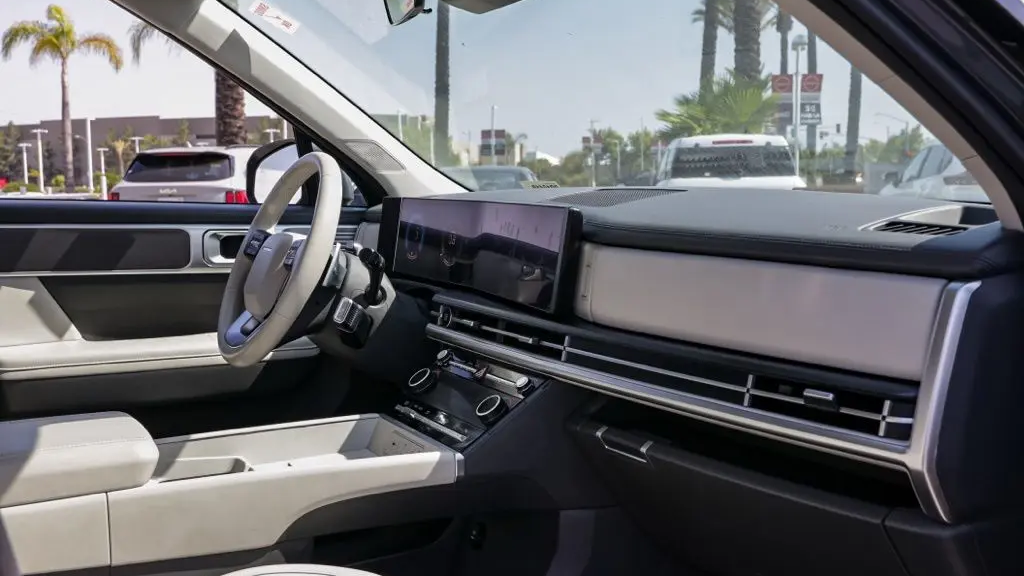2025 Hyundai SANTA FE SEL