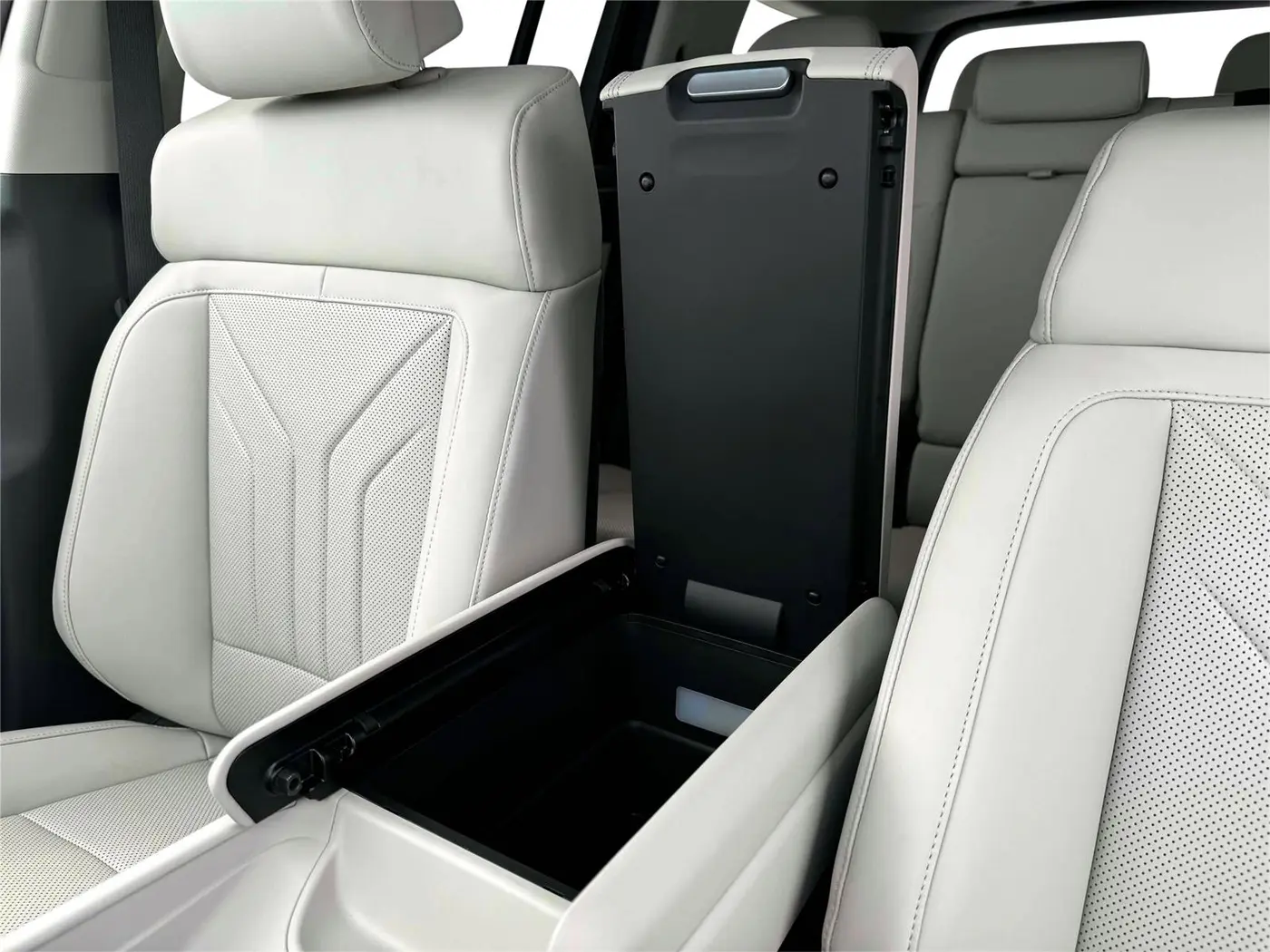 2025 Hyundai Santa Fe - $33,475