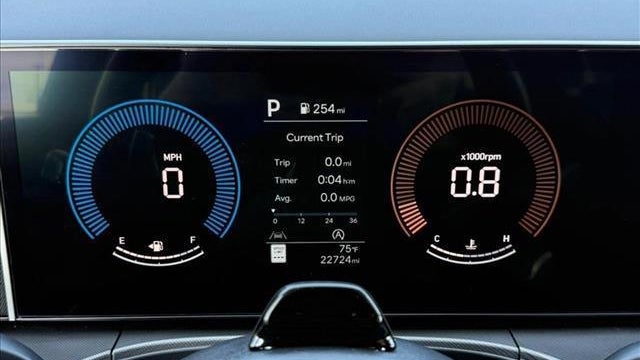 2025 Hyundai SANTA FE SEL