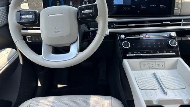 2025 Hyundai SANTA FE SEL