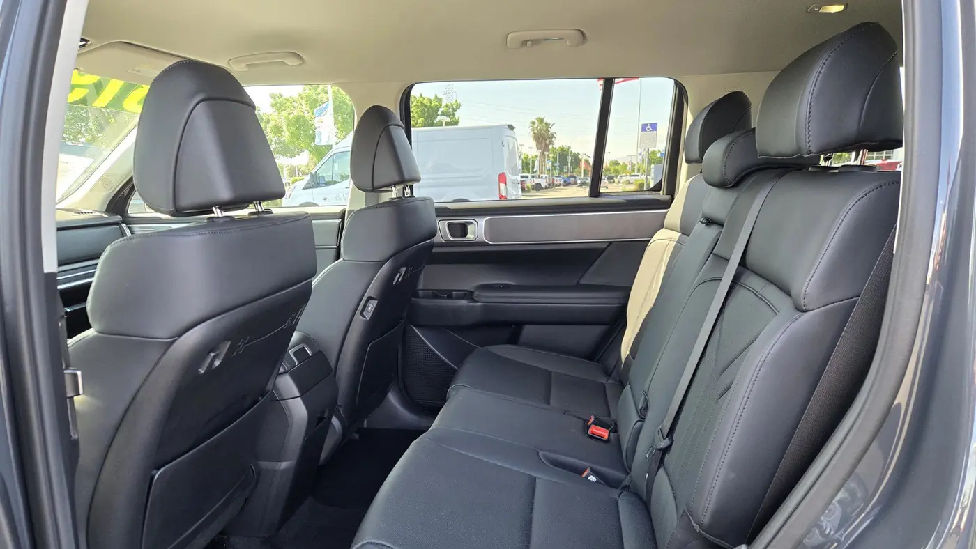 2025 Hyundai SANTA FE SEL