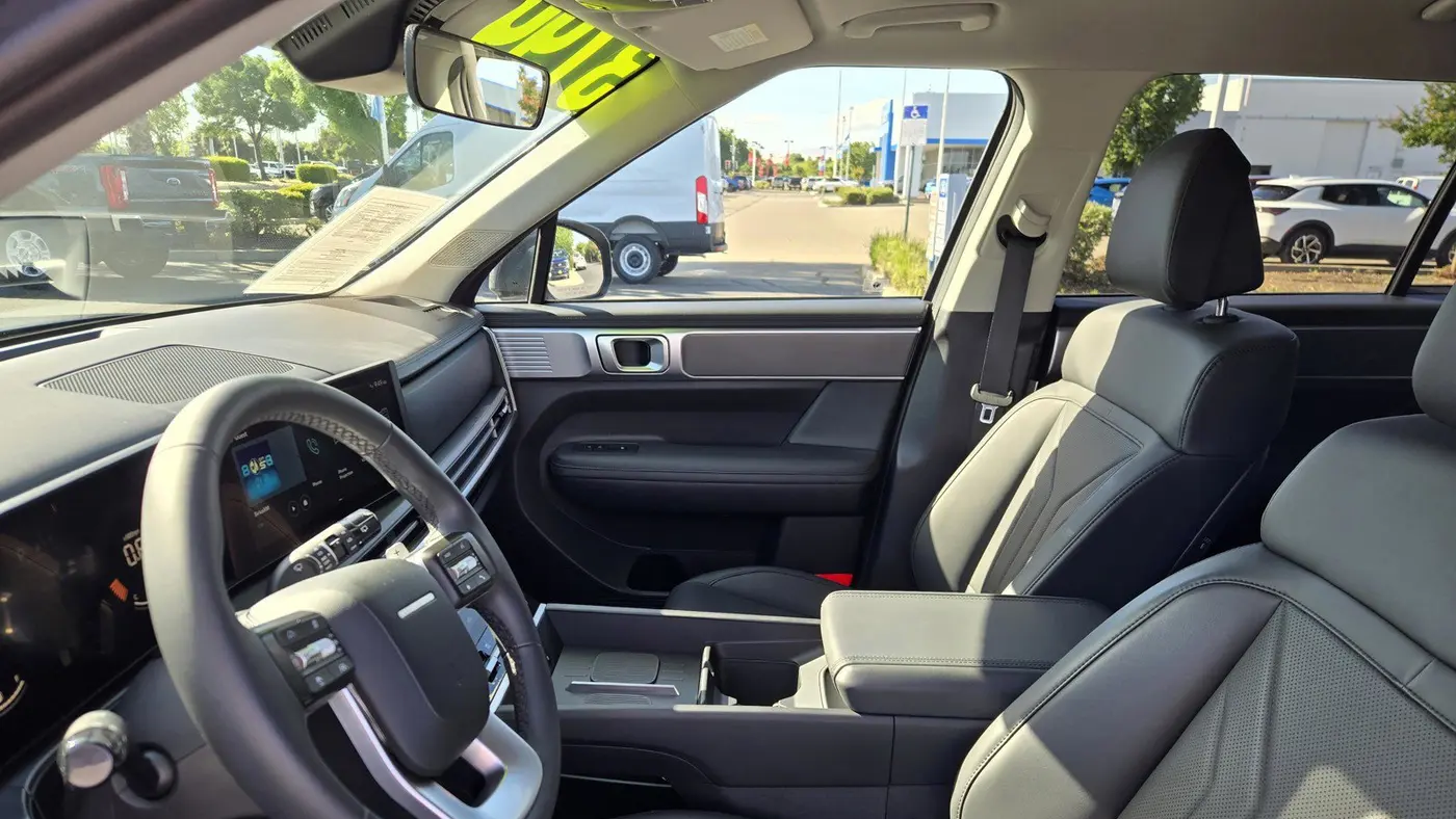 2025 Hyundai SANTA FE SEL