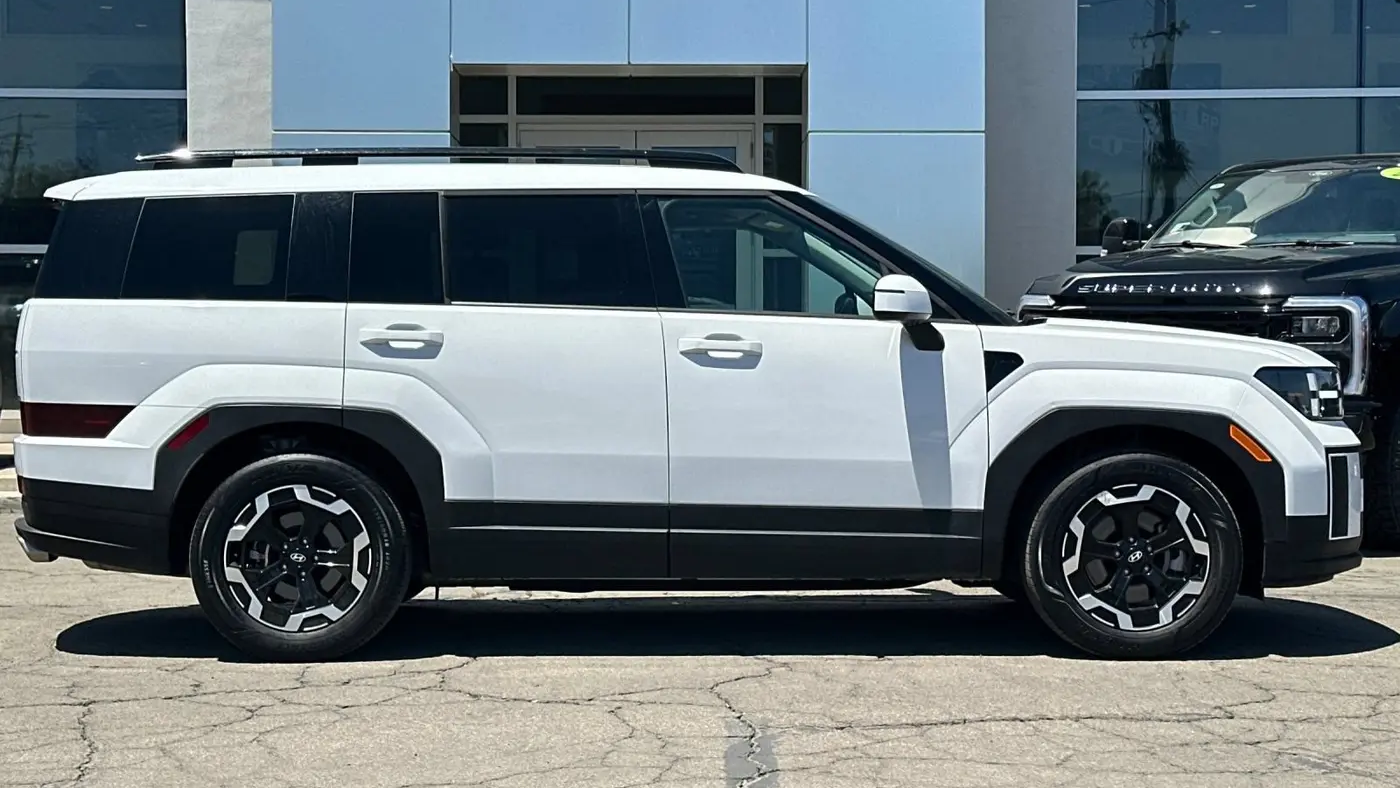 2025 Hyundai SANTA FE SEL