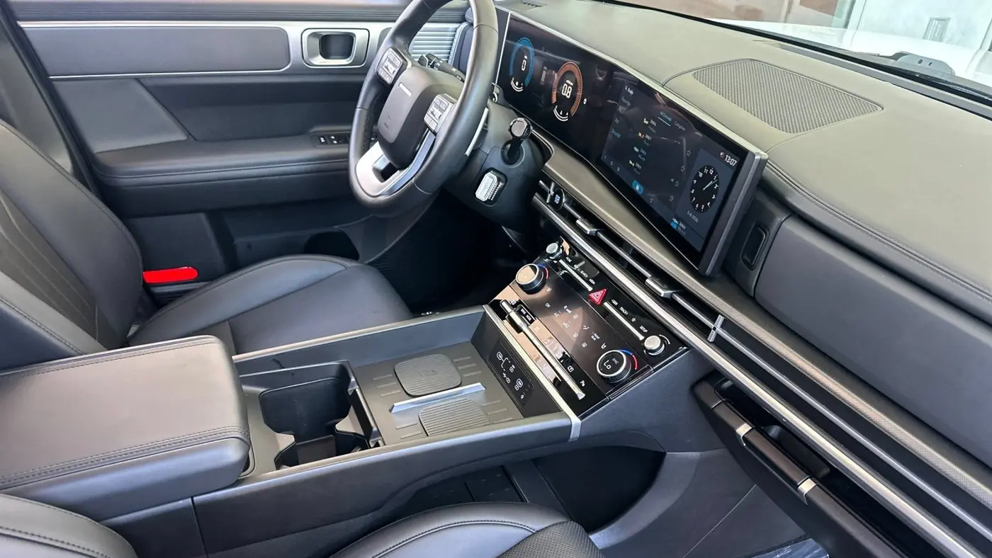 2025 Hyundai SANTA FE SEL
