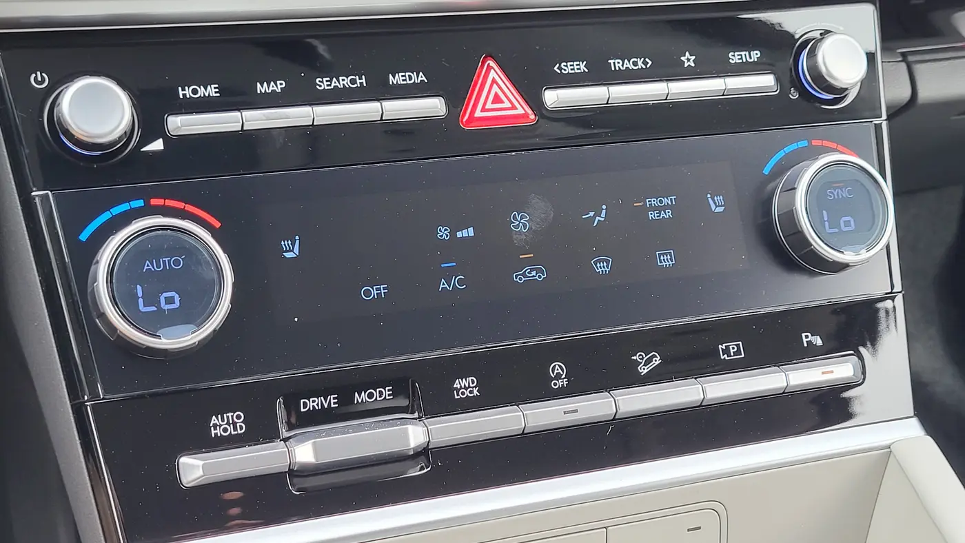 2026 Hyundai SANTA FE SEL