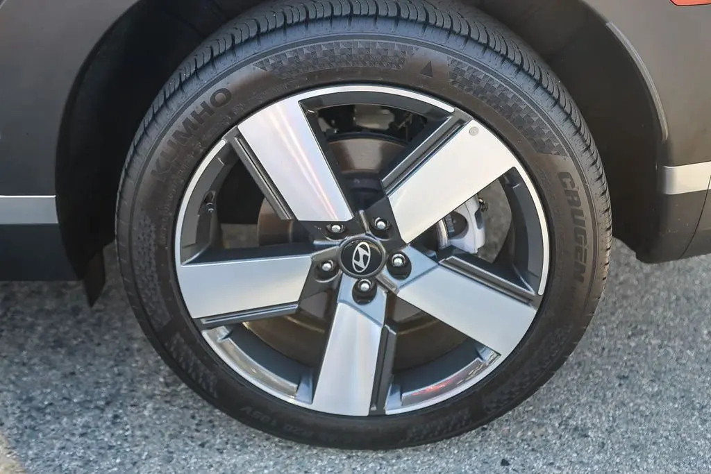 2025 Hyundai Santa Fe - $38,995