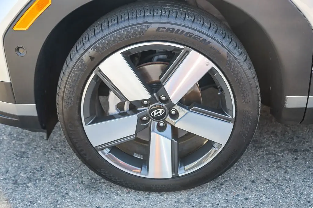 2025 Hyundai Santa Fe - $38,995