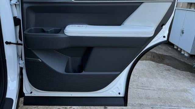 2025 Hyundai SANTA FE Hybrid Limited