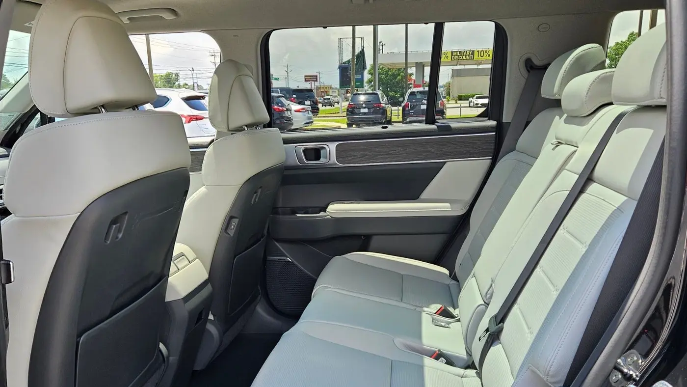 2025 Hyundai SANTA FE Hybrid Limited