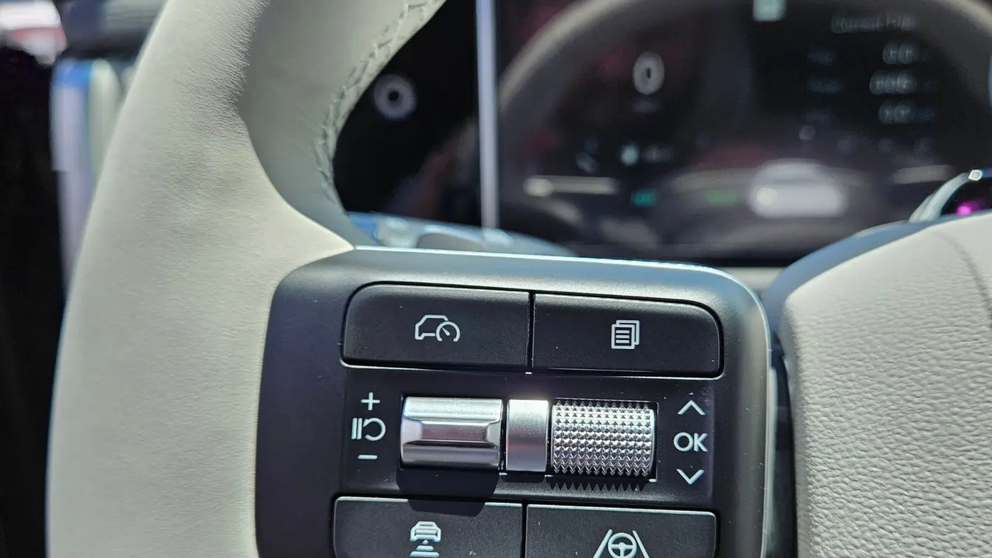 2025 Hyundai SANTA FE Hybrid Limited