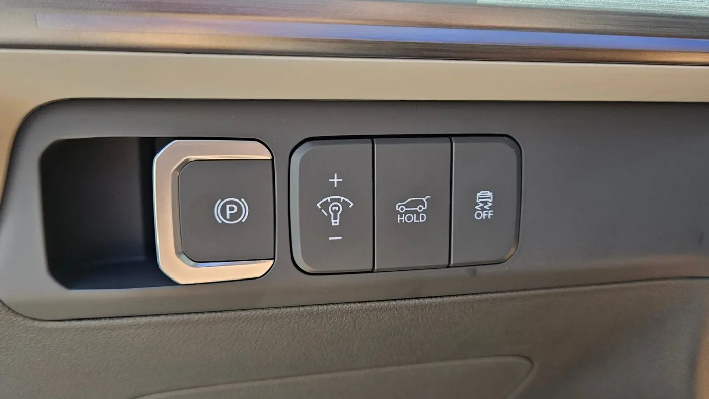 2025 Hyundai SANTA FE Hybrid Limited