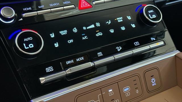 2025 Hyundai SANTA FE Hybrid Limited