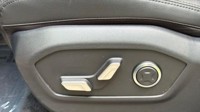 2025 Hyundai SANTA FE Hybrid Limited