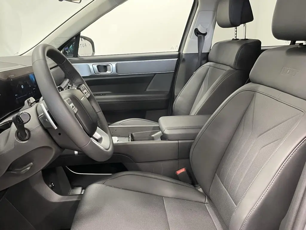2025 Hyundai Santa Fe - $43,234