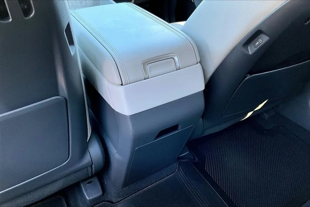2026 Hyundai Santa Fe - $39,498