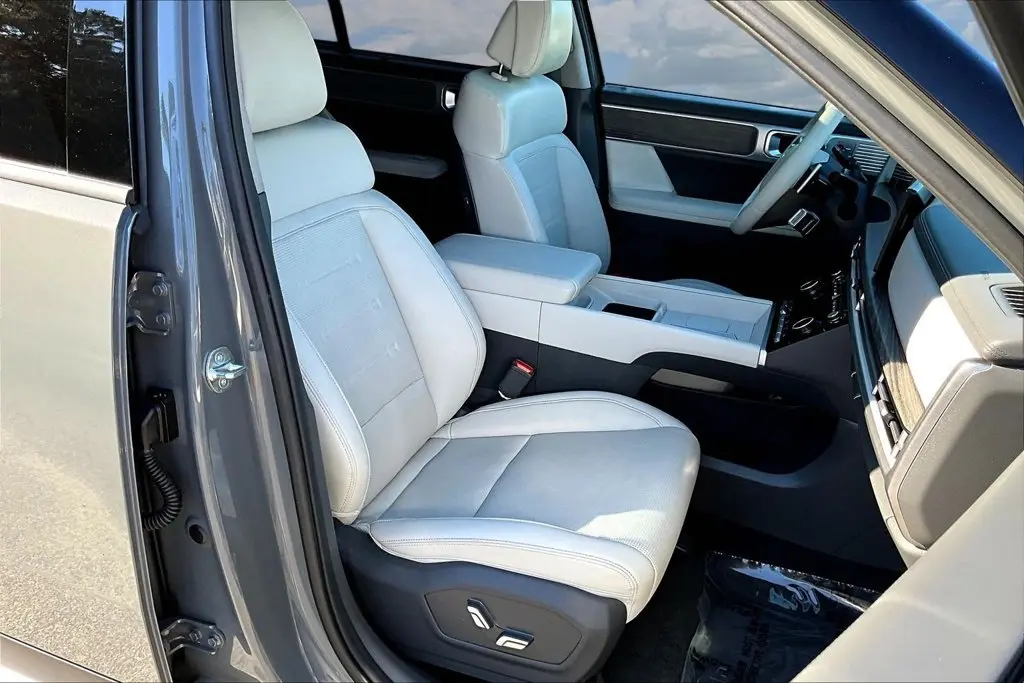 2026 Hyundai Santa Fe - $39,498