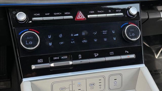 2025 Hyundai SANTA FE Limited