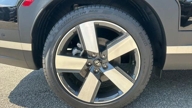 2025 Hyundai SANTA FE Limited